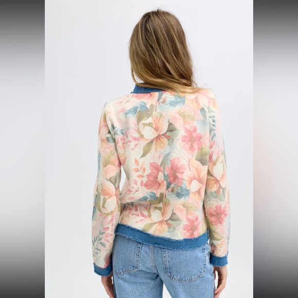 Blazer/Shirt with Blue Denim And Floral  Accent Soft And Comfy - Picture 4 of 4